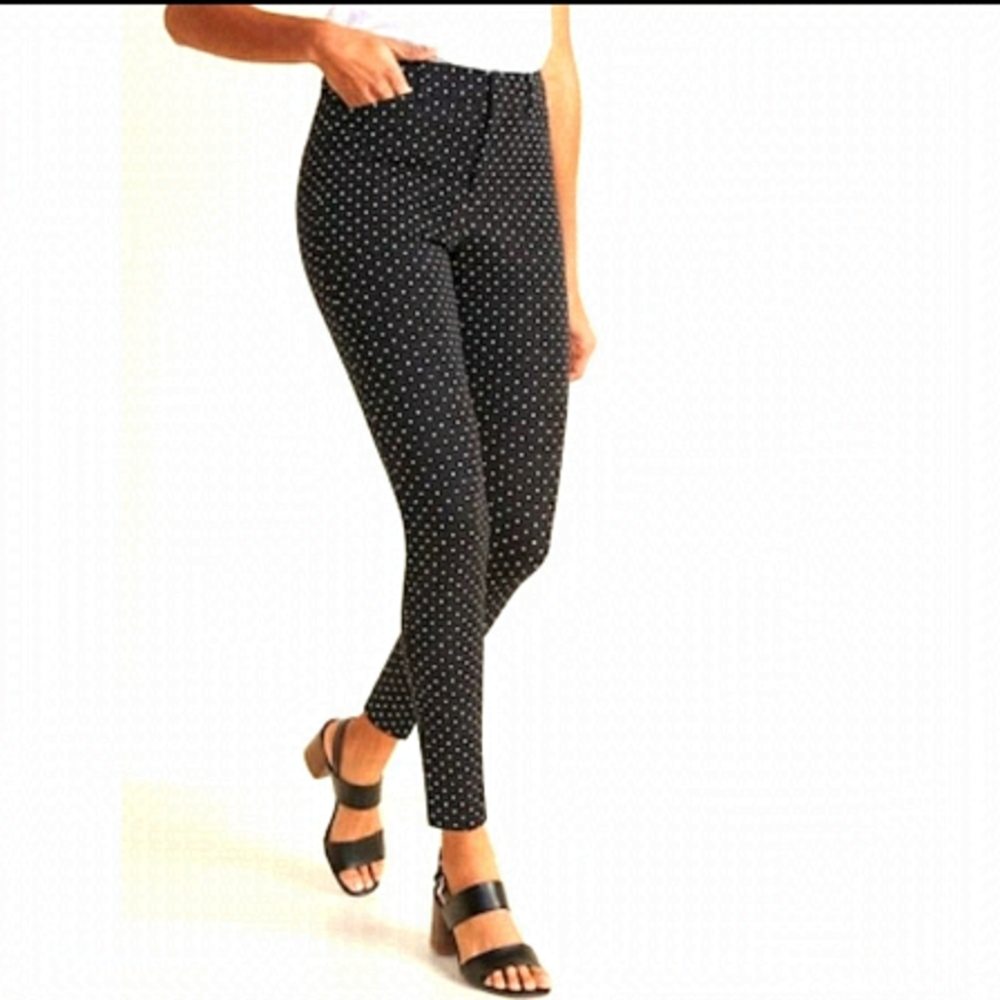 OLD Navy Black Pixie Polka Dot Ankle Pant